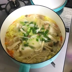 白菜たっぷり☆水餃子鍋